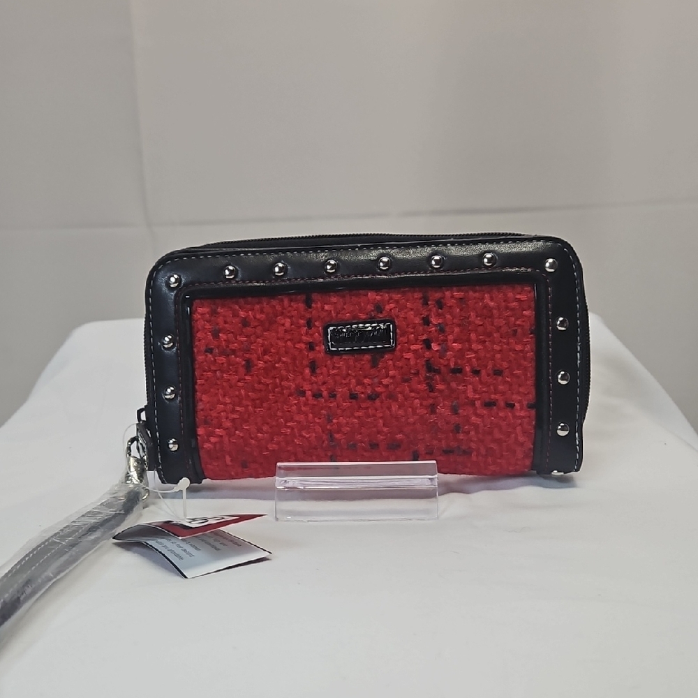 Maggie B Chic Black and Red Women's Clutch